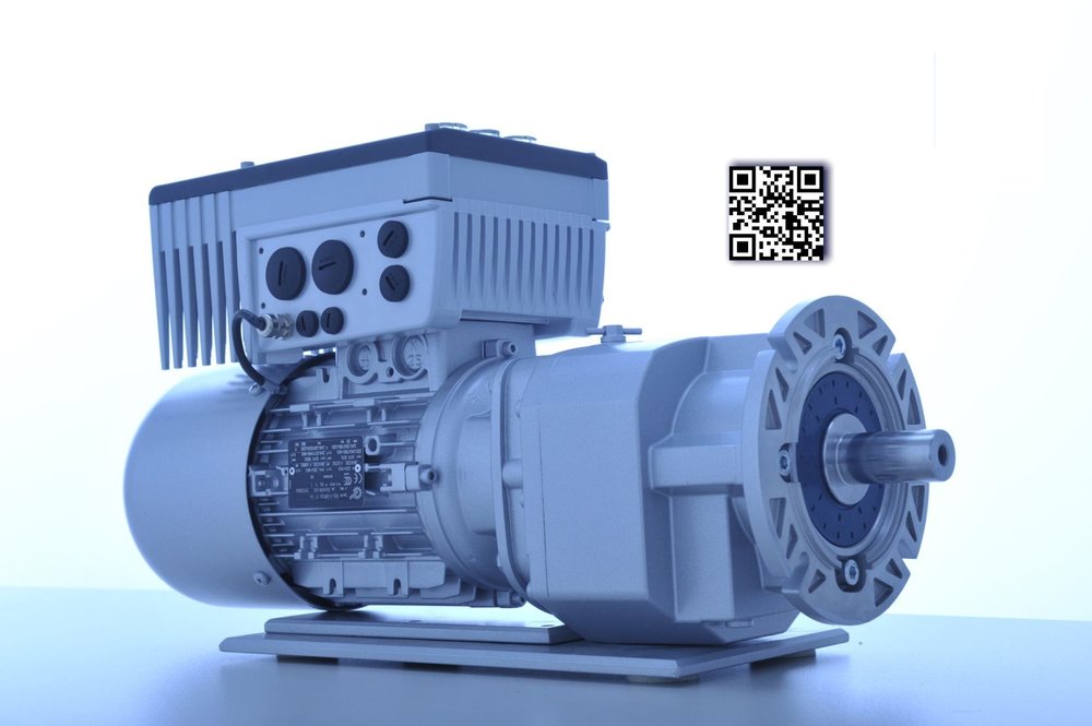 SK 200E: geared motors with a smart head for positioning tasks